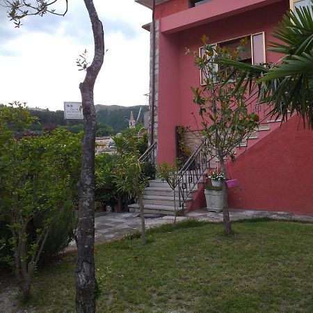 Bed & Breakfast La Rosa Rossa Cagli Exterior photo